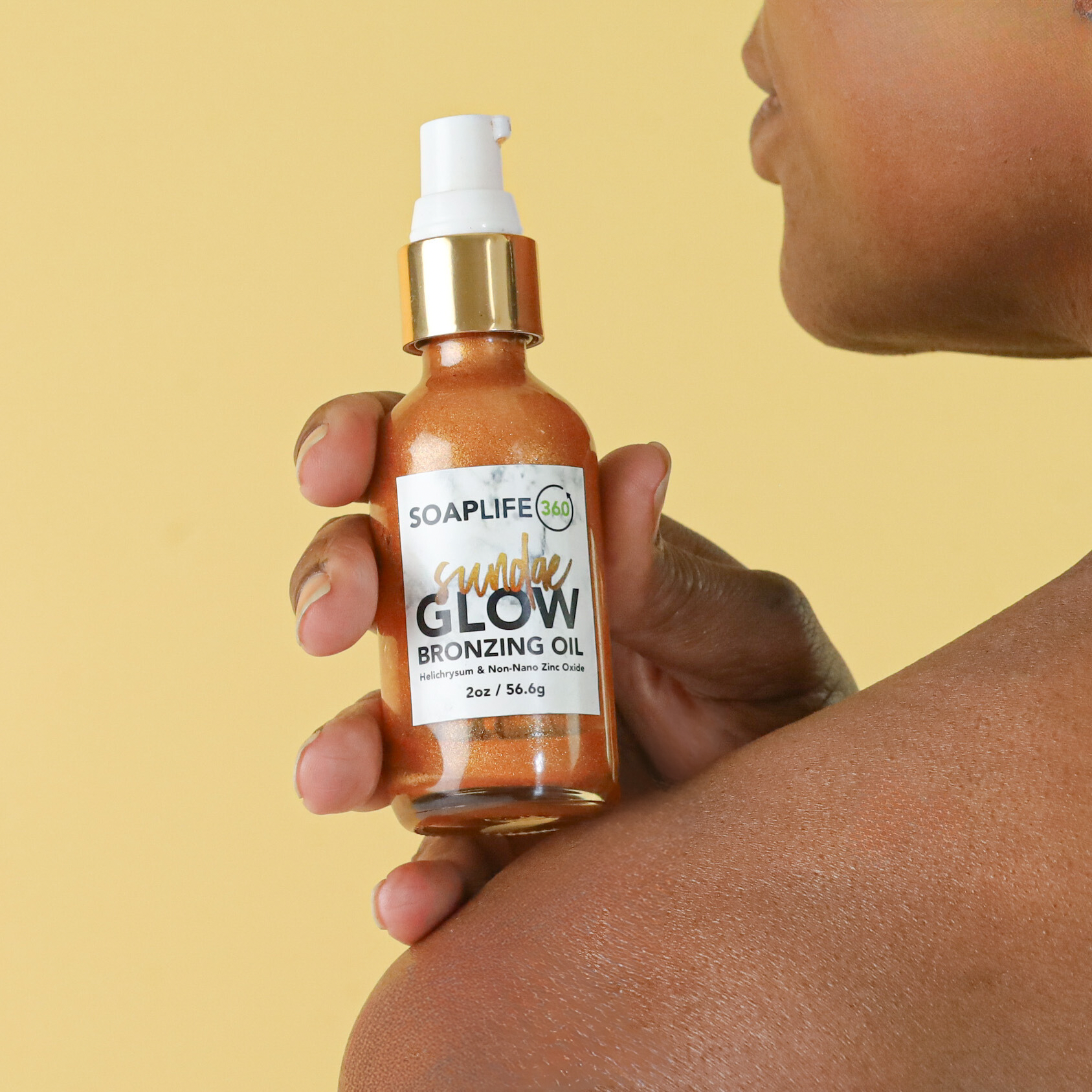 A shimmer oil infused with extracts, zinc oxide for sun protection, and scented with Helichrysum Essential oils